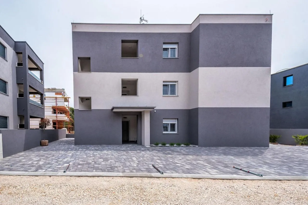 Apartments Bircic Vir