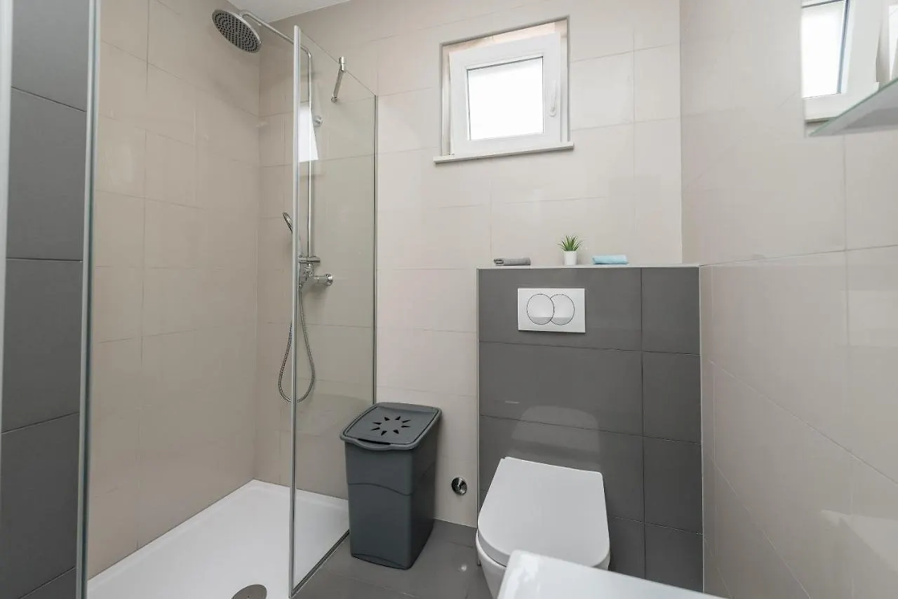 Apartments Bircic Vir 0*,  Κροατία
