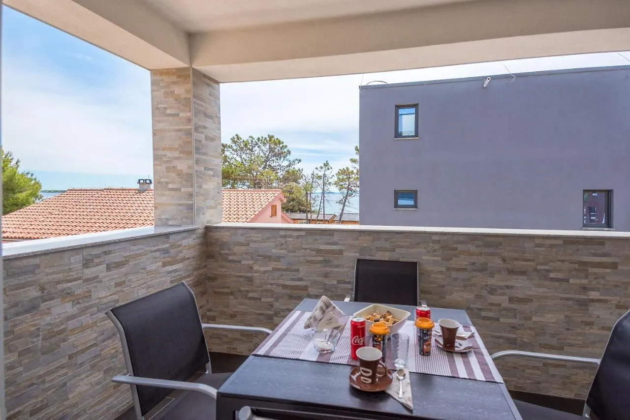 Apartments Bircic Vir