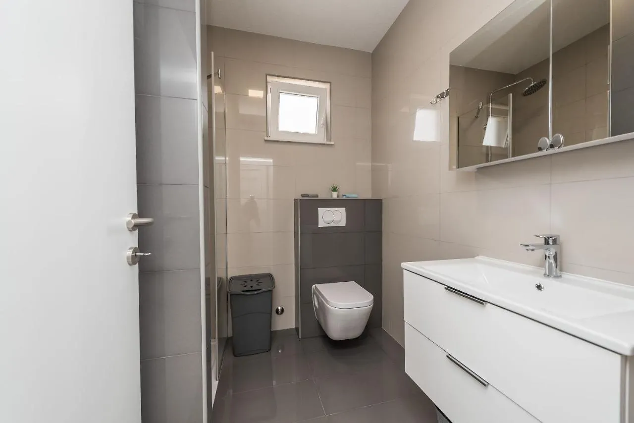 Apartments Bircic Vir