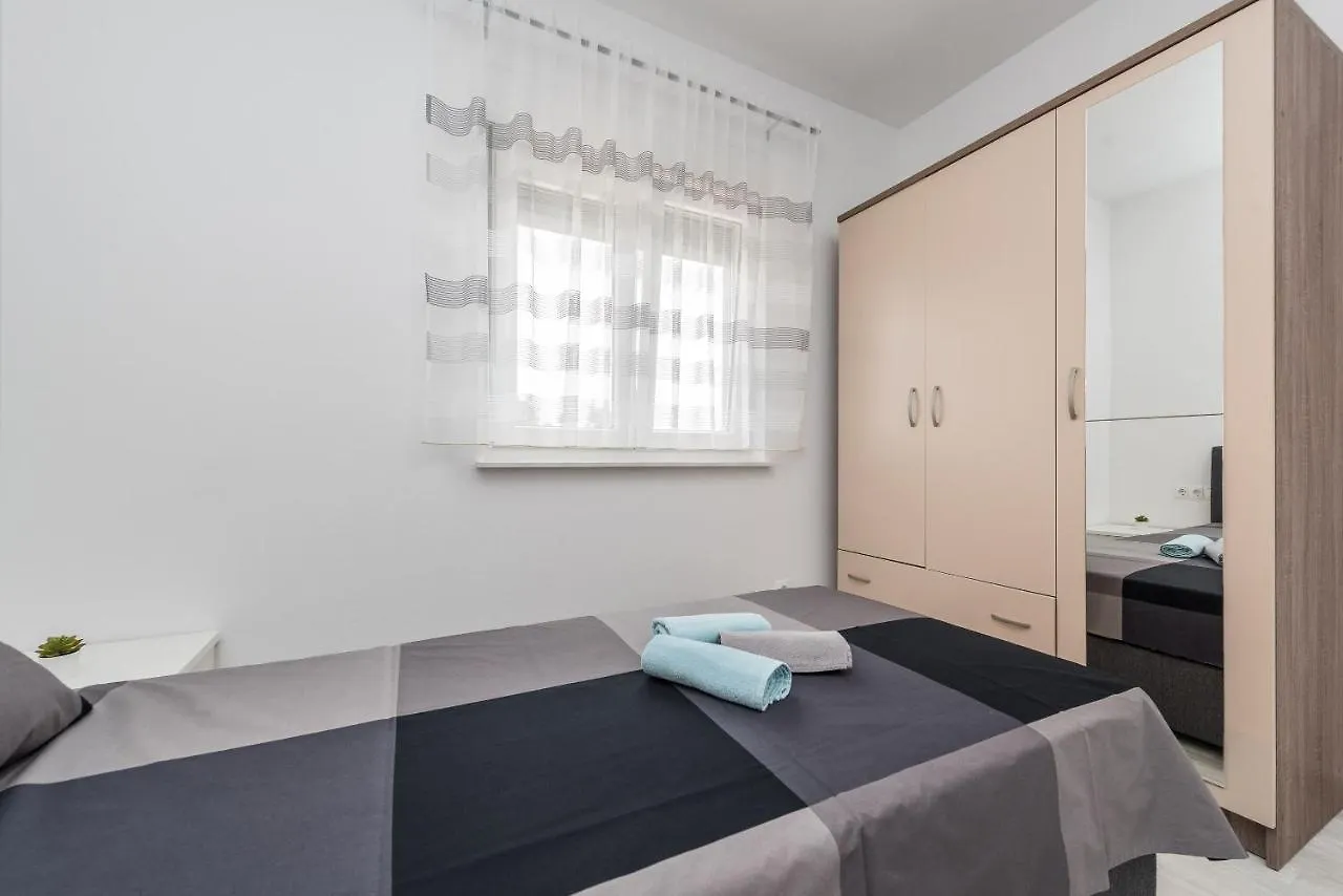 Apartments Bircic Vir