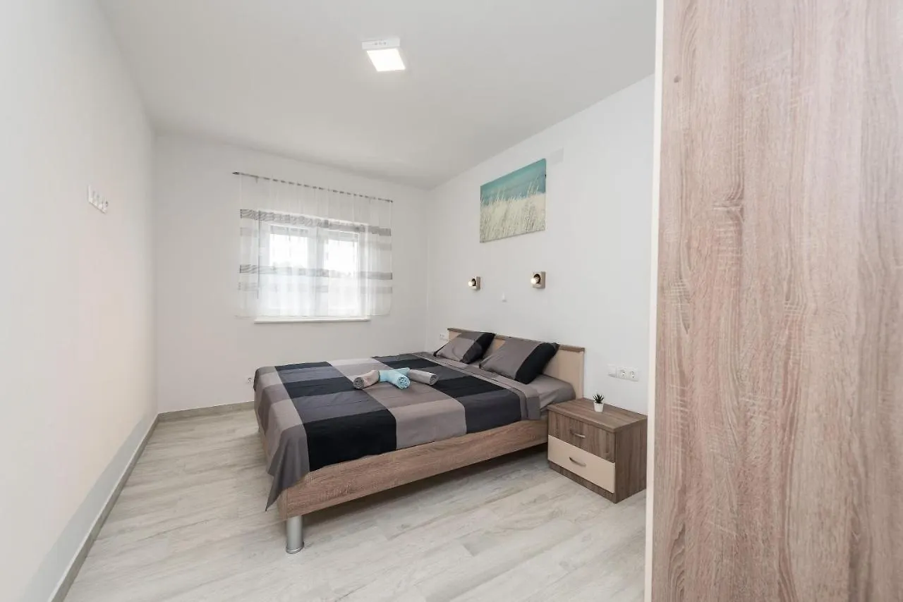 Apartments Bircic Vir Croatia
